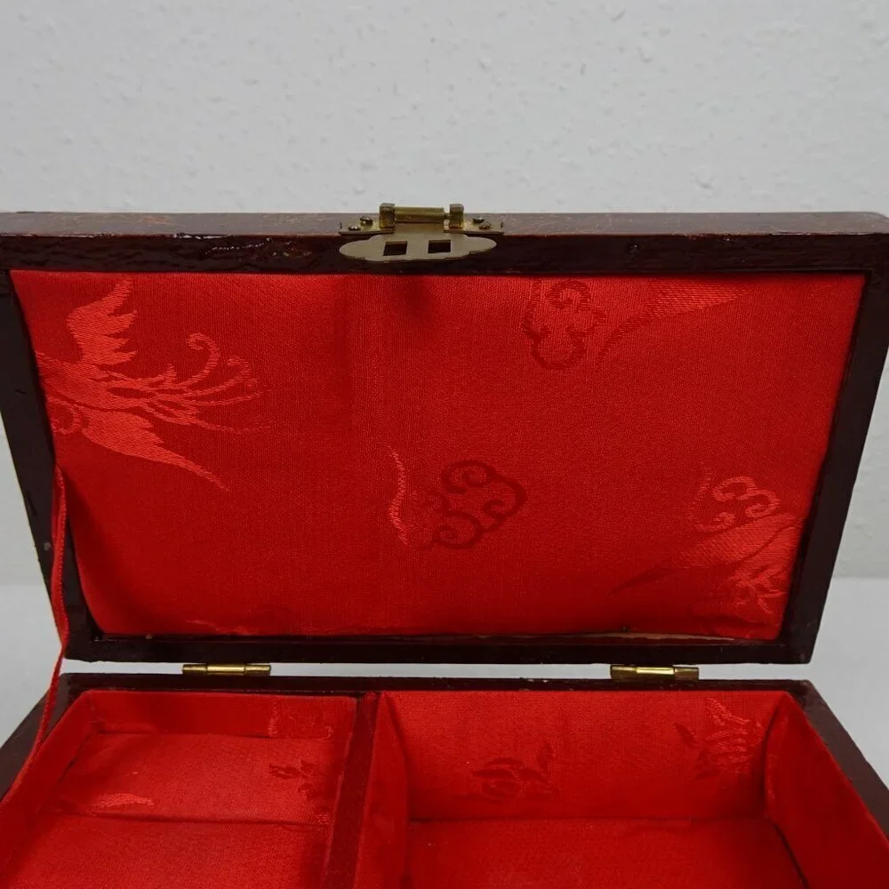 Vintage Asian Jewelry Box Lacquered Carved Diorama Art Inset Pagoda Lined
